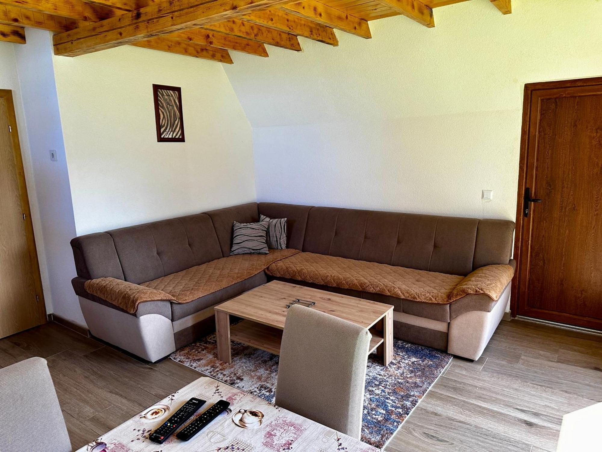 Holiday home Krajina Iv & Jacuzzi